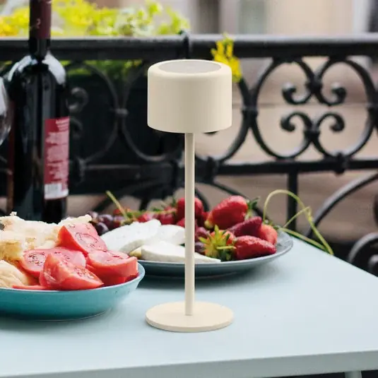 Lampada LED da tavolo ricaricabile Juna, beige sabbia Altezza 25 cm Metallo, Vendita Finale