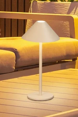 Promo Stagionale Lampada LED da tavolo ricaricabile Prato, color sabbia Altezza 25 cm Metallo