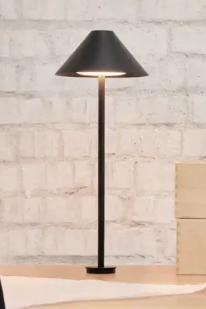 Prezzo Ridotto Louis Poulsen Keglen Lampada da tavolo Pin 3000 K nero