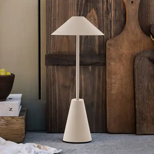 Globen Lighting Lampada da tavolo da esterno a batteria Cannes, beige, IP54 Promozione