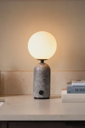 Acquista Ora Globen Lighting Lampada da tavolo ricaricabile Torrano, marmo grigio