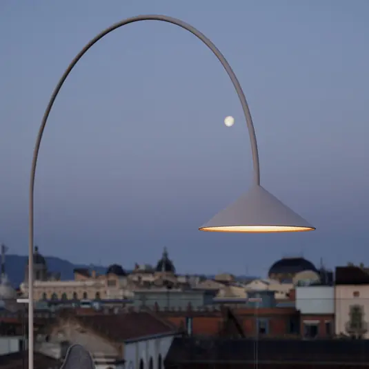Scelto Dai Clienti Vibia Lampada LED da pavimento OUT, beige Altezza 242 cm IP44 2.700K