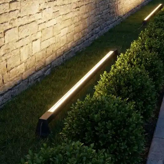 Lindby Lampada LED da terra Zavio, antracite, picchetto, IP65 Bestseller