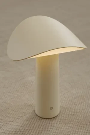 GEJST lampada da tavolo LED ricaricabile Lium, giallo chiaro, 2.700 K, USB Consegna Rapida