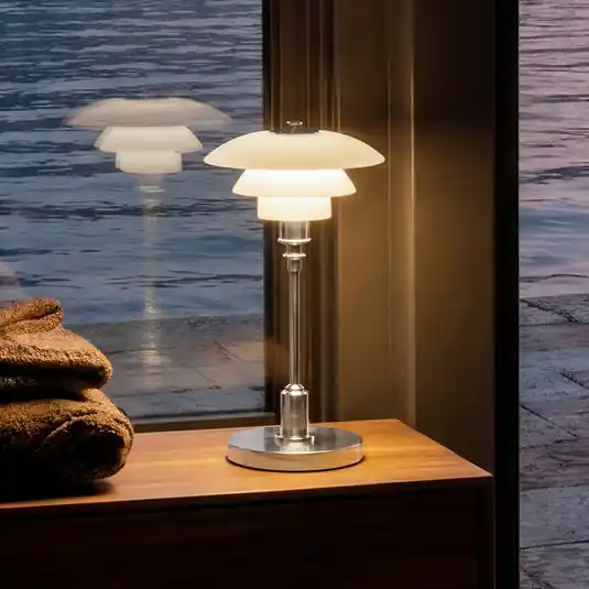 Louis Poulsen Lampada da tavolo a batteria PH 1-1 Portable, cromata, IP44 Ultime Pezzi
