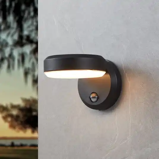 Applique da esterni LED Fornaci, nera, larghezza 16 cm, con sensore Nuovo Arrivo