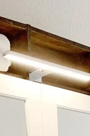 Affare Luce per specchio a LED Mira, larghezza 30 cm, cromata, metallo, 4.000 K