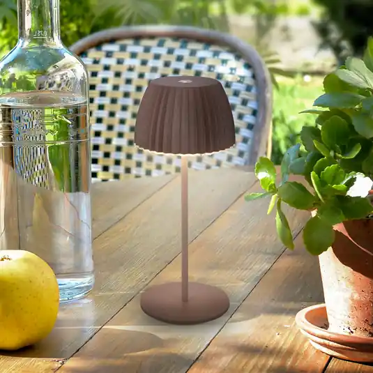 Lampada LED da tavolo ricaricabile Brilo unplugged Riffle, 20 cm, umbrasand Offerta