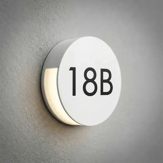Applique da esterni LED Lucande Advero, grigio chiaro, numero civico, CCT Offerta Speciale