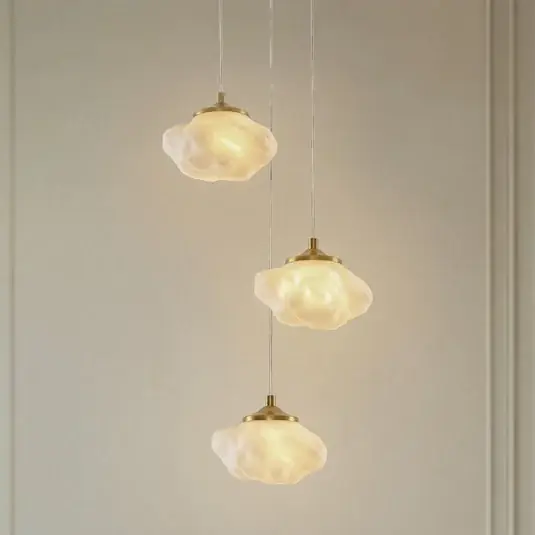 Lampada a sospensione Lindby Piatra, Ø 25 cm, a 3 luci, opale/ottone, vetro Compra Online