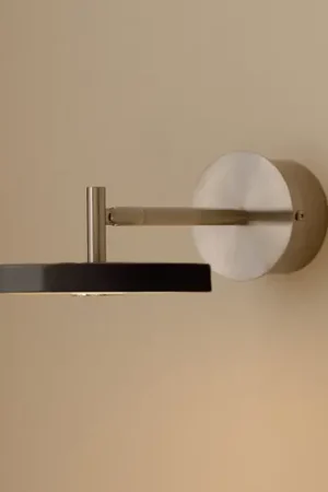Applique a LED UMAGE Asteria Short, nera, acciaio, collegamento diretto Ordina Subito