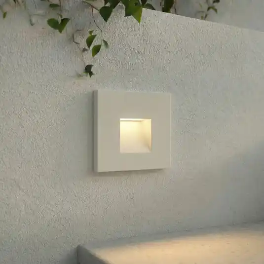 Lindby Applique a LED da incasso Alune, bianca, angolare, 8x8 cm, IP65 Economico