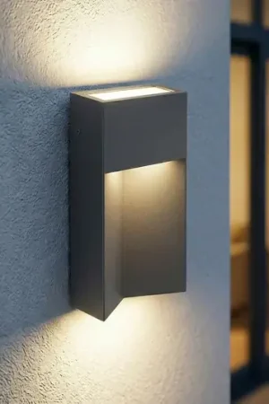 Applicazione da esterno LED Lucande Kaholo, nero opaco, CCT, IP44 Subito Disponibile