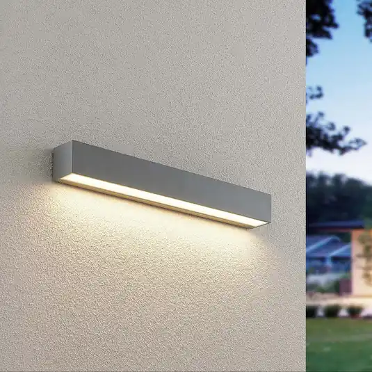 Esclusivo Lucande Applique da esterno LED Lengo, 50 cm, argento, down, 3.000 K