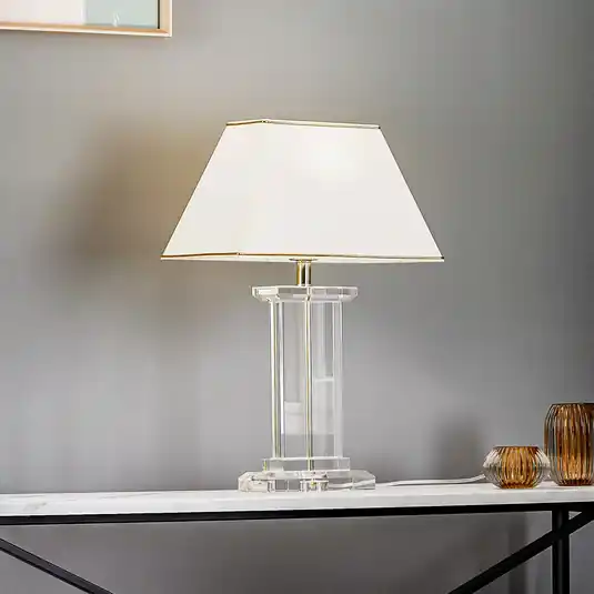 Lampada da tavolo Veronique, base larga, crema/oro Compra Adesso