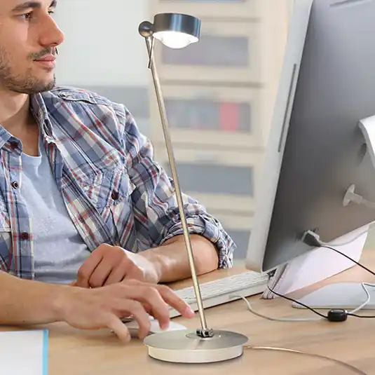 Lampada LED da tavolo Puk Table Single cromo opaco Più Venduto