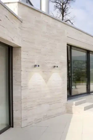 Applique da esterno a LED Puk Outdoor Wall, cromo opaco Di Tendenza