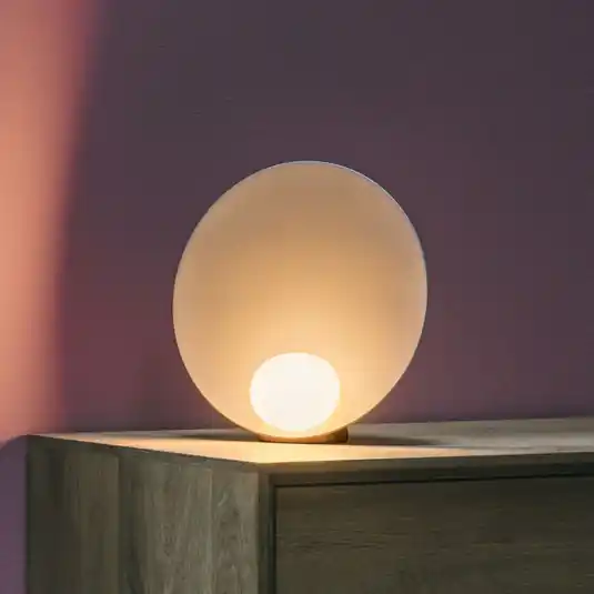 Promozione Vibia Lampada da tavolo LED Musa 7400, rosa, Ø 26 cm, da terra