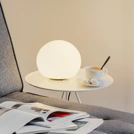 WEVER & DUCRÉ Dro 2.0 lampada da tavolo in bianco e nero Must-Have