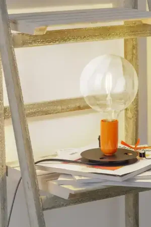 FLOS Lampadina lampada LED da tavolo arancione, base nera Promo Stagionale