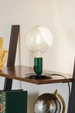 FLOS Lampadina lampada LED da tavolo verde, base nera Acquista Ora