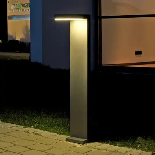 Solo Oggi Lampione a LED in alluminio Tamar in antracite