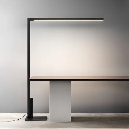 Prezzo Di Fabbrica Lampada LED da pavimento OLEV Crane, 3.000 K, nera, metallo, dimmerabile