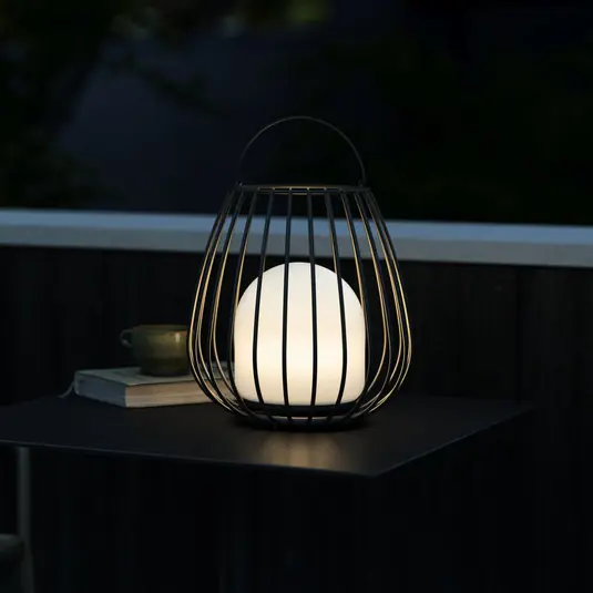 Ultime Pezzi Lampada da tavolo LED Jim To-Go, per esterni, nera
