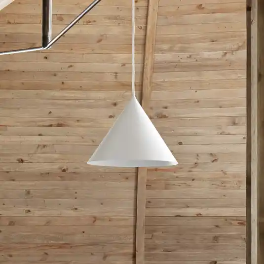 Occasione Lampada a sospensione Benjamin di FRANDSEN, Ø 46 cm, bianco