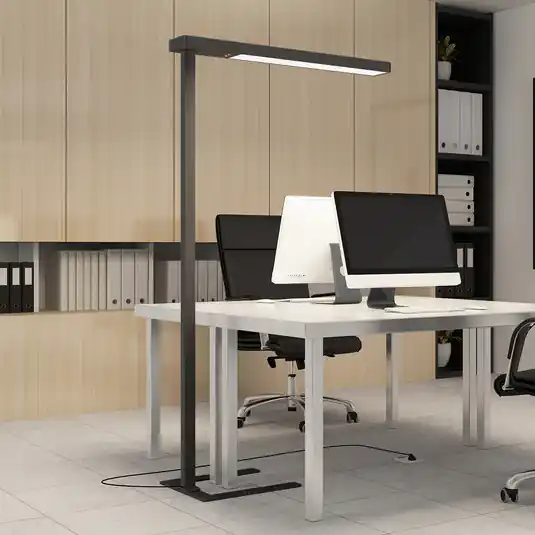Arcchio Lampada da terra per ufficio Susi, nero, sensore, dimmer a sfioramento Nuovo Arrivo