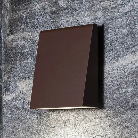 Spedizione Espresso Artemide Cuneo applique da esterni LED, ruggine