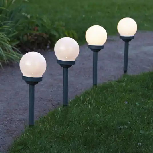 Ultimissimo Modello Lampioncino LED solare Globus in set 4x