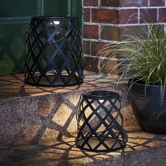 Lampada LED solare Calabria, a rombi, altezza 20cm Compra Adesso