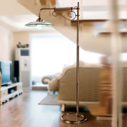Lampada da terra Bassano con braccio, verde Bestseller