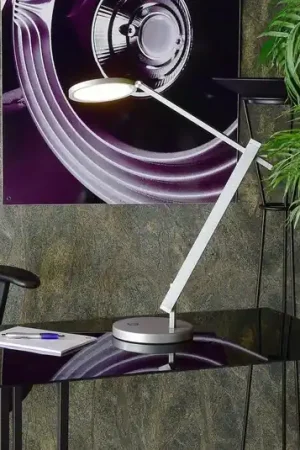 Solo Oggi Lampada da scrivania Adhara 3-step-dim, argento