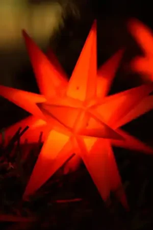 Ghirlanda luminosa LED con 9 stelle per esterni, rossa Ultimissimo Modello